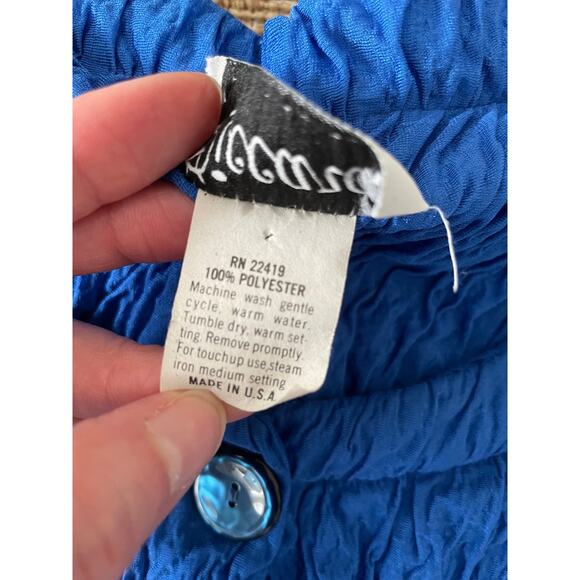 Vtg. RICCARDO Electric Blue Crinkle fabric Swing Coat - Picture 6 of 9